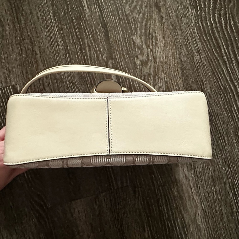 Soft Tabby Shoulder Bag In Signature Jacquard - Picture 6 of 11